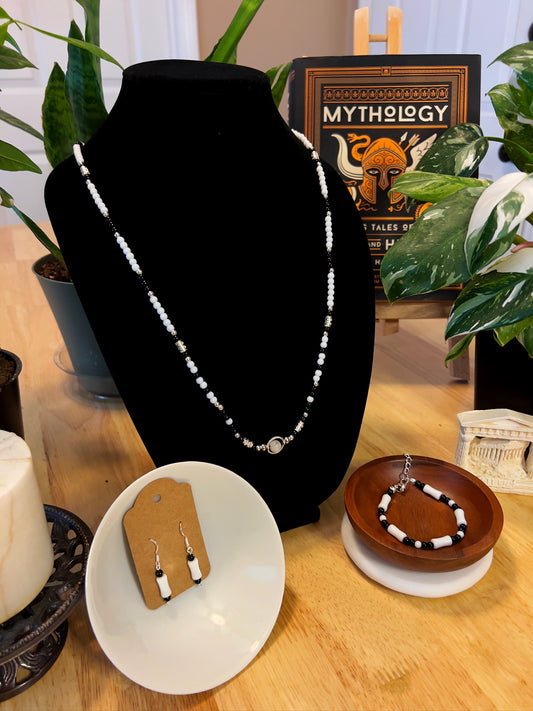 Melinoe Protos: The Goddess of Ghosts